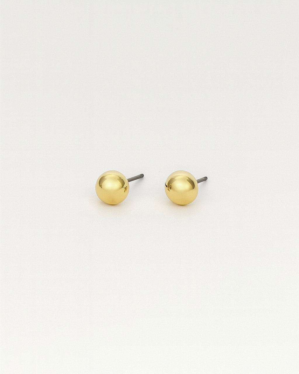 Mia Studs