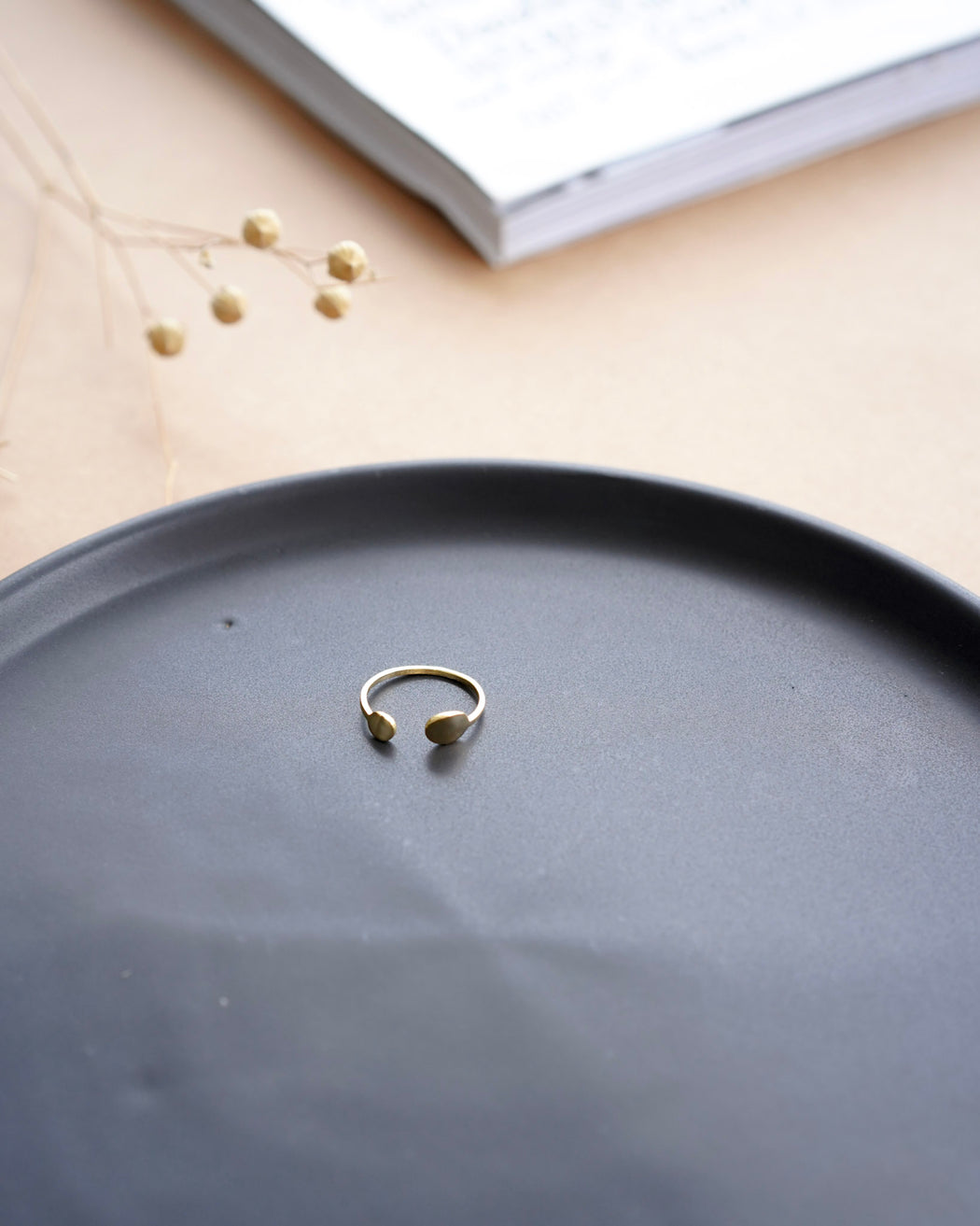 Ava Ring
