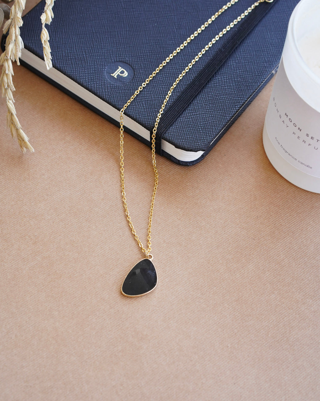 June Pendant Necklace