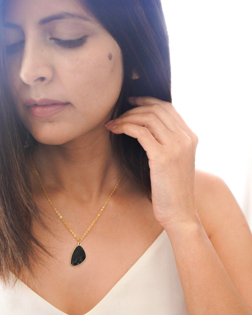June Pendant Necklace