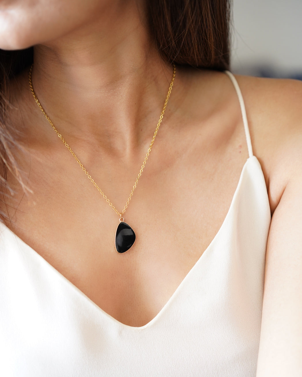 June Pendant Necklace